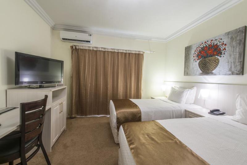 Hotel Florenca Luanda Buitenkant foto
